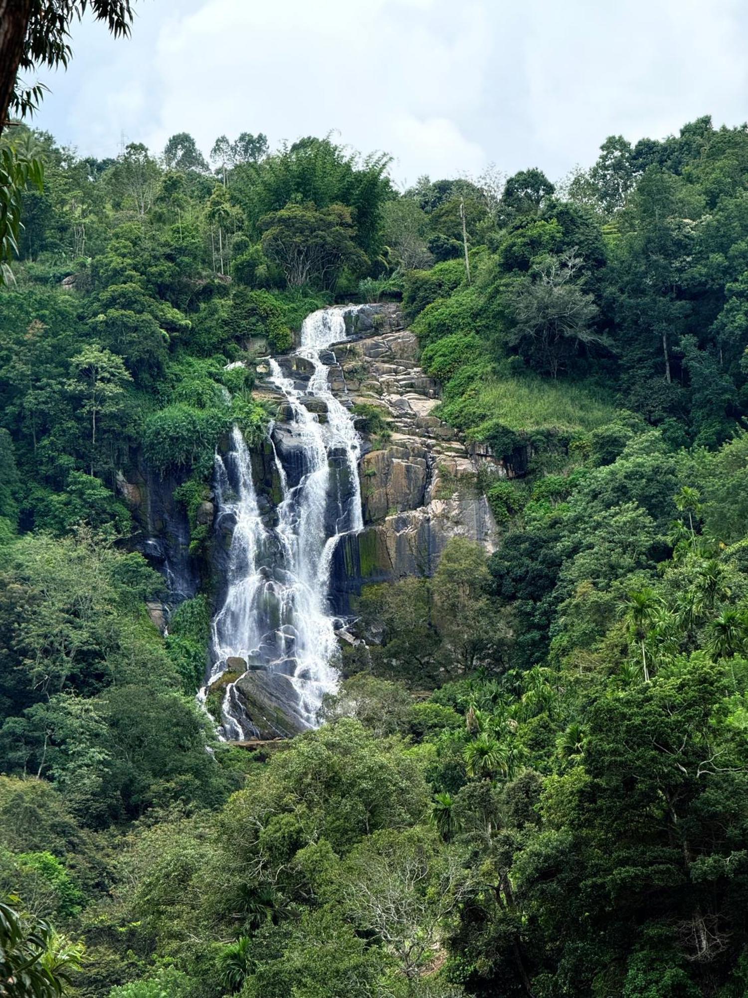 Ella Waterfall View Exterior foto